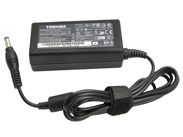 CHARGEUR TOSHIBA 19V/3.42A/5.5/2.5/ORIGINAL