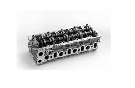 CYLINDER HEAD COMPLETE TOYOTA KUN15 D4D   2200 / CULASSE COMPLET D4D